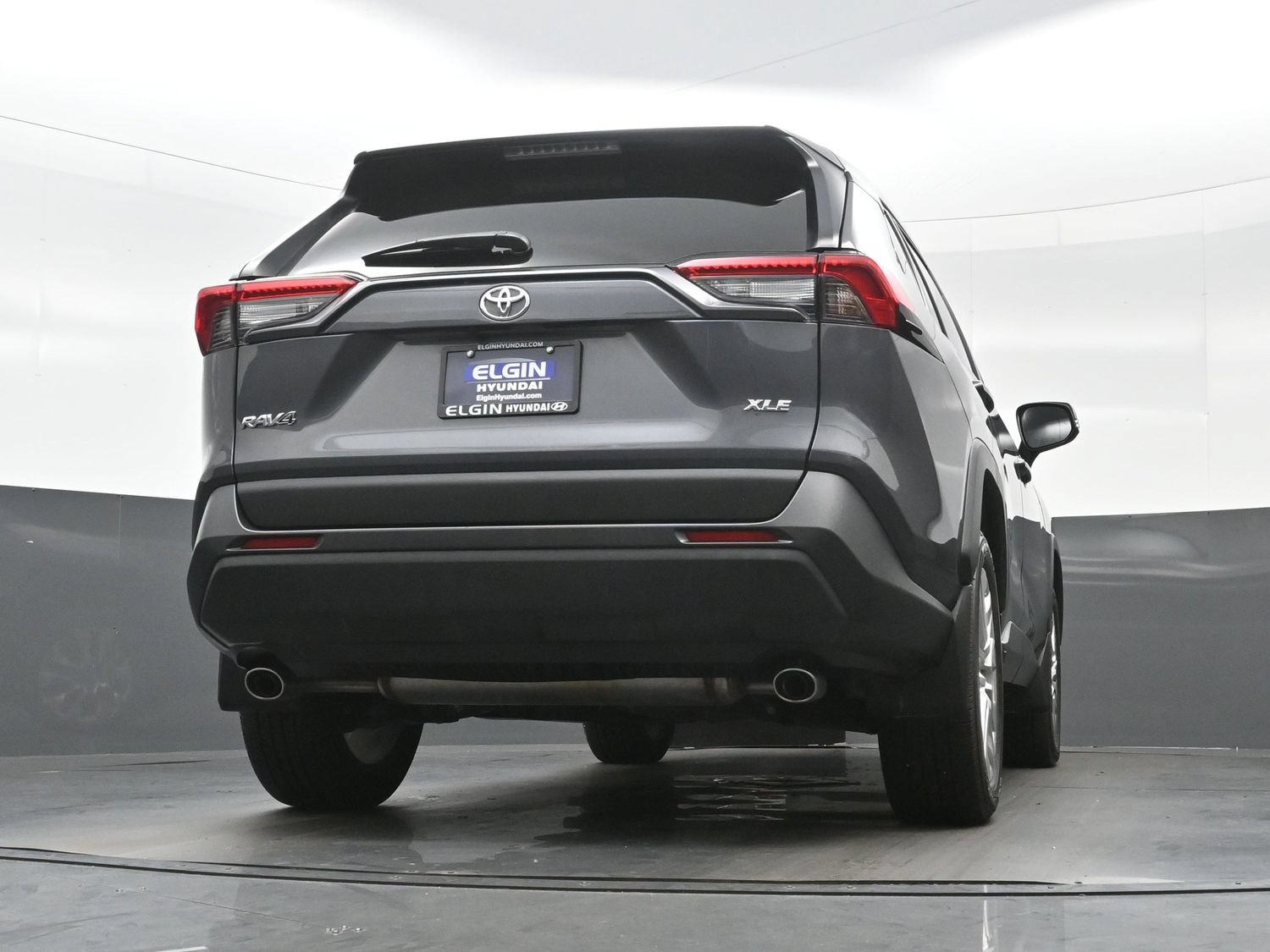 Used 2025 Toyota RAV4 XLE Premium w/ Weather Package FWD image 32