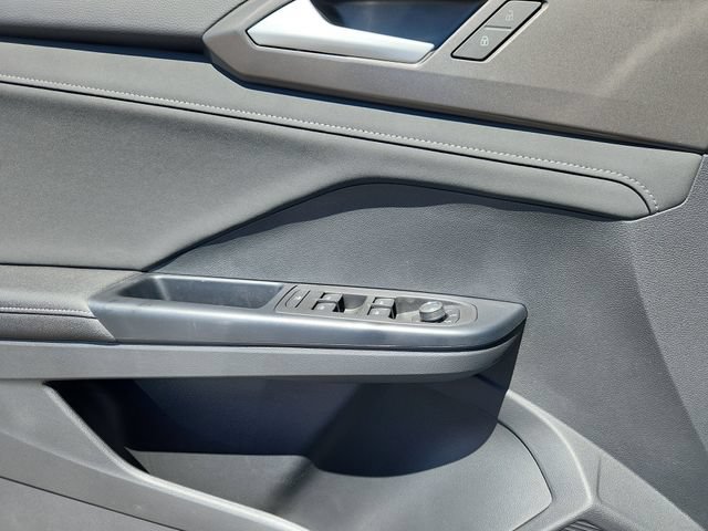 New 2026 Volkswagen Taos SE AWD/4WD image 6