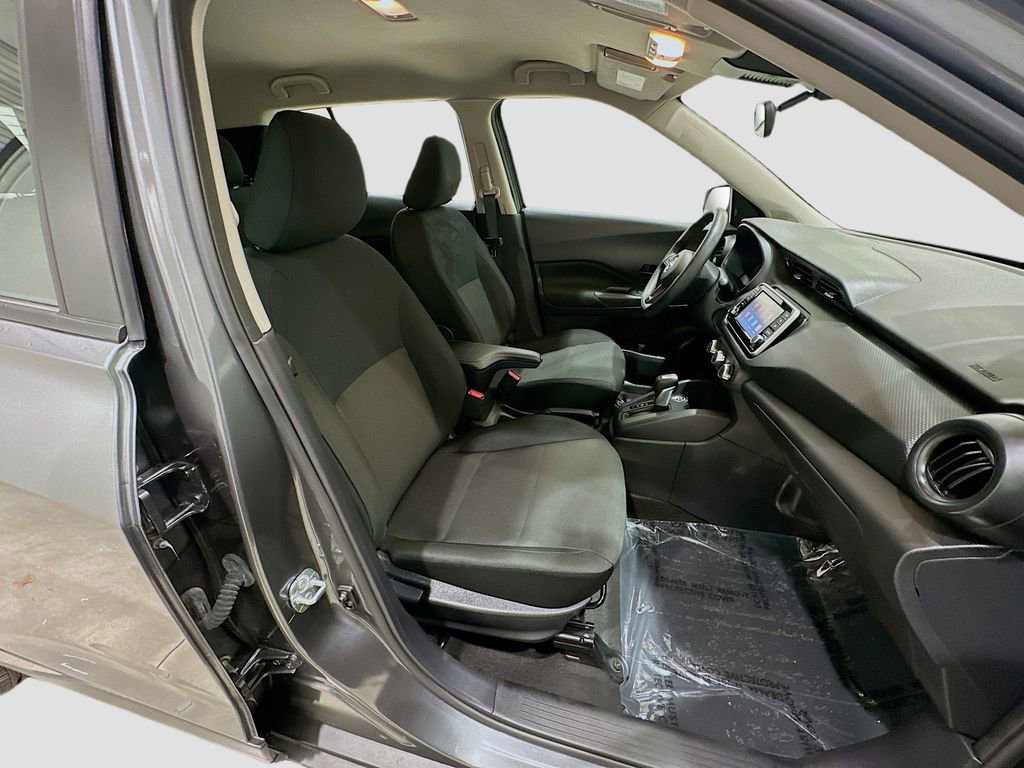 Used 2024 Nissan Kicks S FWD image 26
