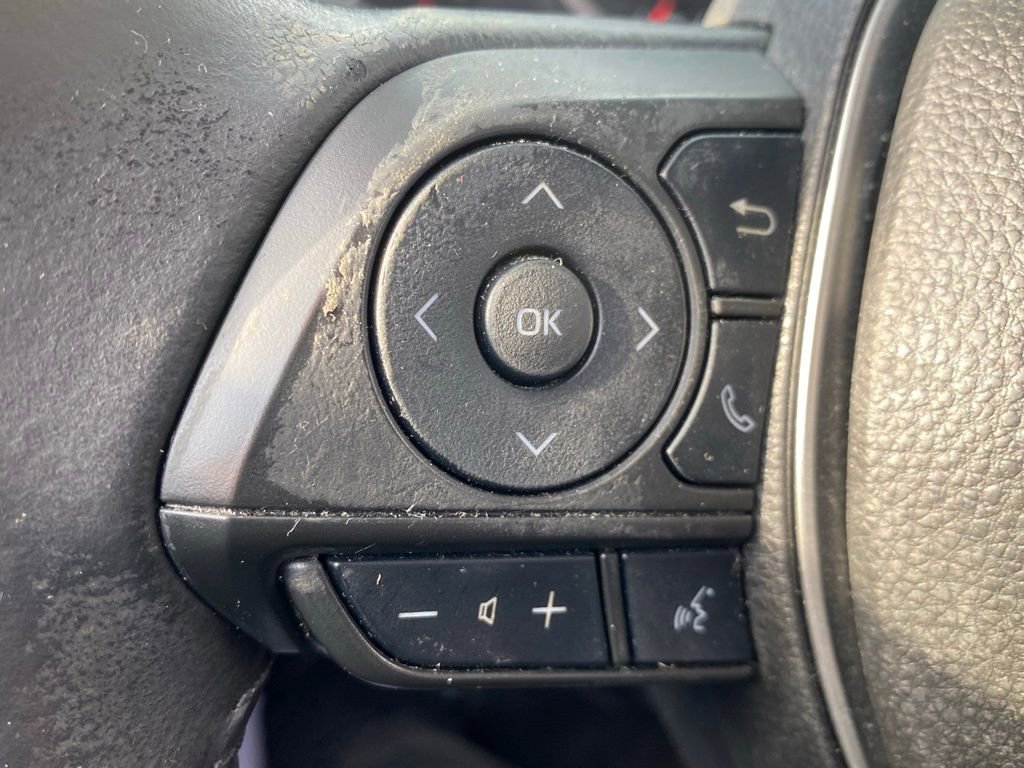 Used 2022 Toyota Corolla Cross LE image 26