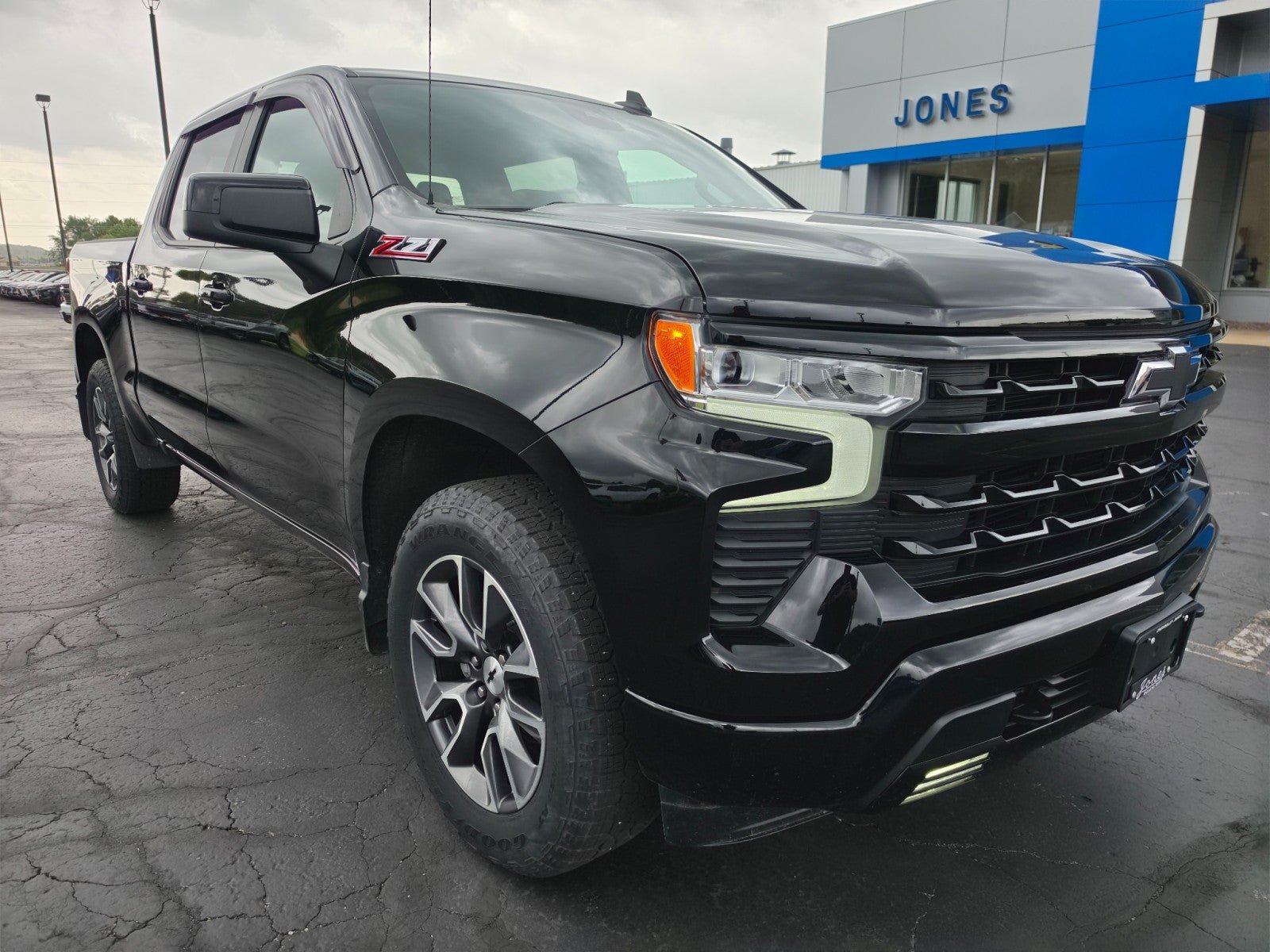 Used 2022 Chevrolet Silverado 1500 RST AWD/4WD image 7