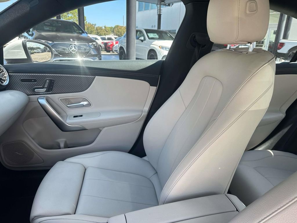 Used 2025 Mercedes-Benz CLA 250 4MATIC image 15