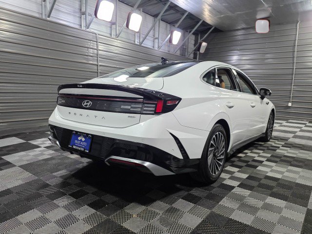 Used 2025 Hyundai Sonata Limited FWD image 5