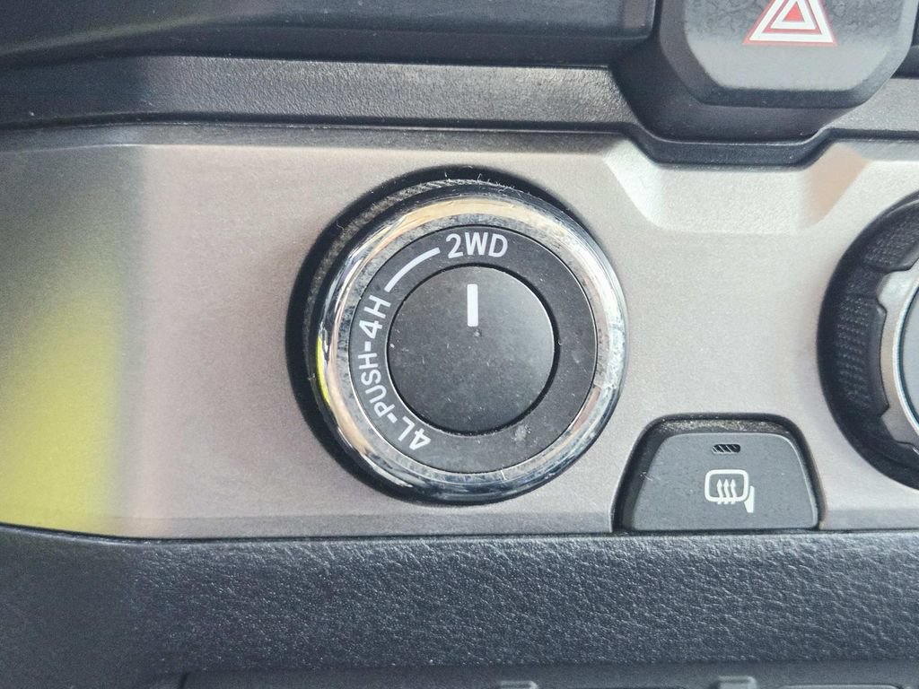 Used 2021 Toyota Tacoma SR AWD/4WD image 29