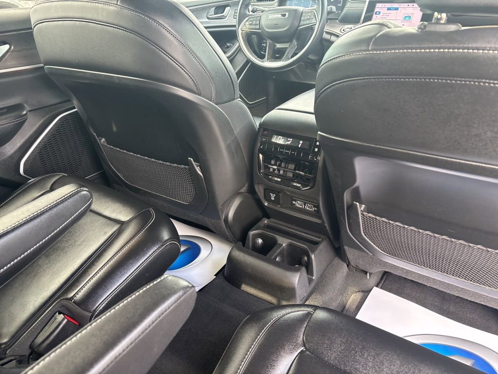 Used 2022 Jeep Grand Cherokee L Limited image 39