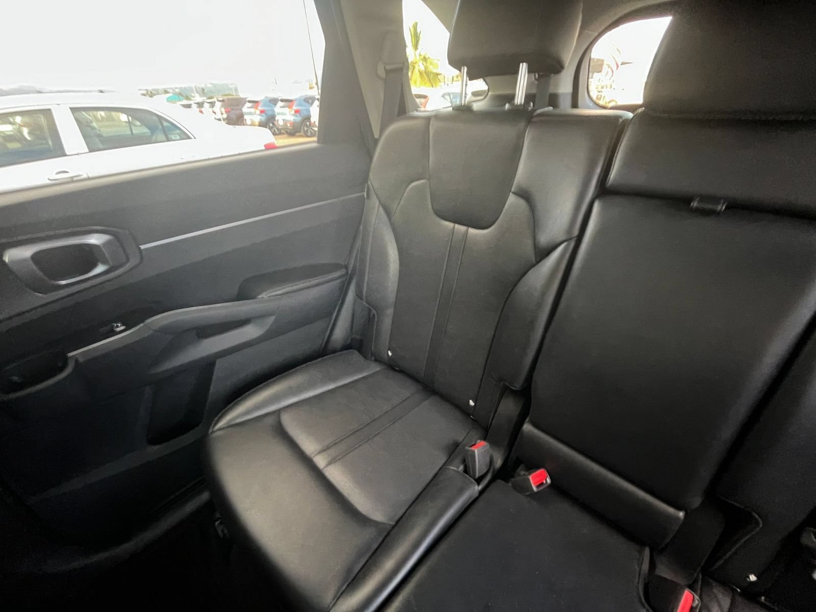 Used 2024 Kia Sorento S FWD image 40