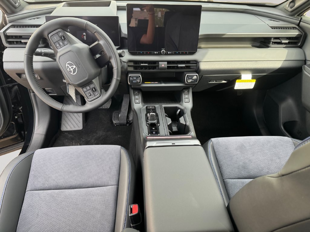 New 2026 Toyota RAV4 XSE w/ Panoramic Sun Roof Package AWD/4WD image 10