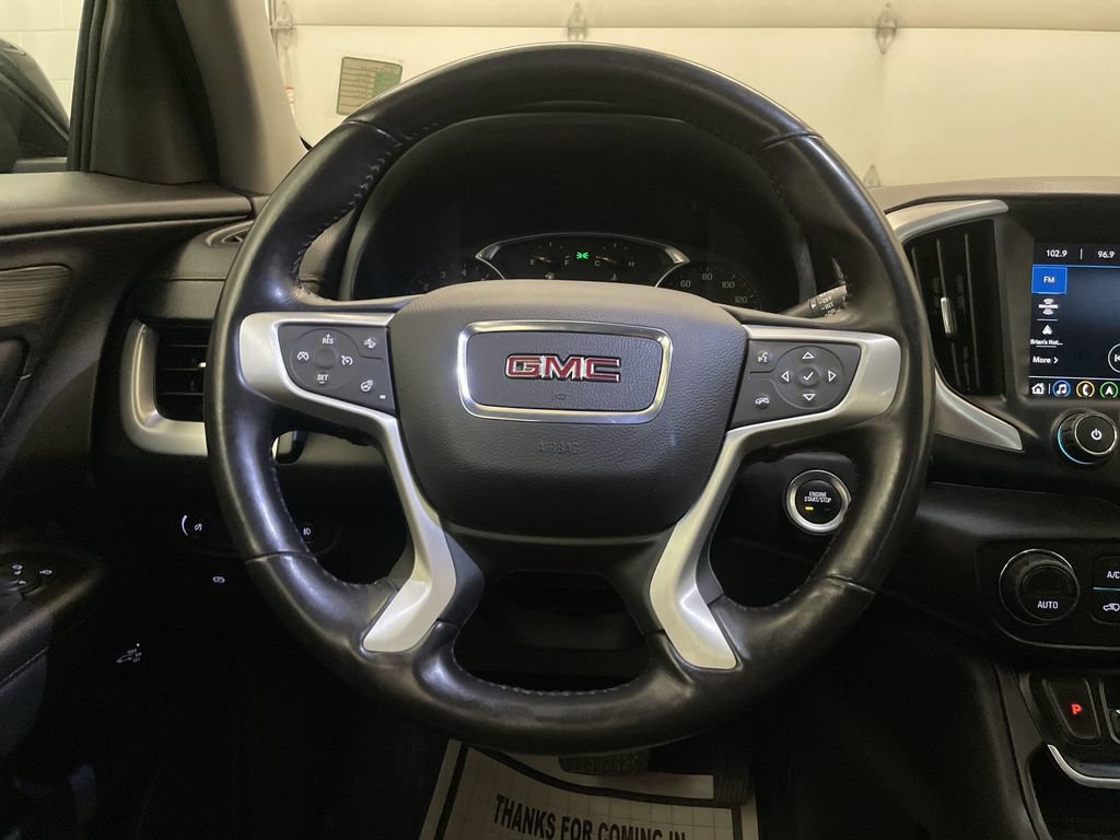 Used 2021 GMC Terrain SLT w/ LPO, Dark Accent Package AWD/4WD image 5