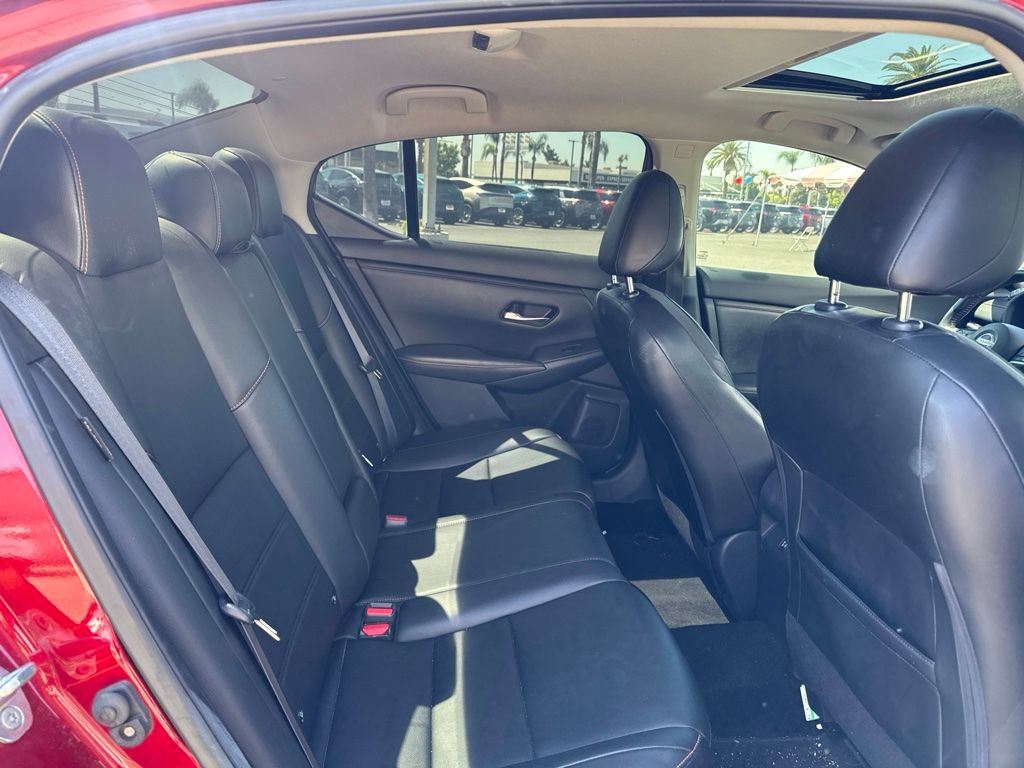 Used 2020 Nissan Sentra SR w/ Premium Package FWD image 10