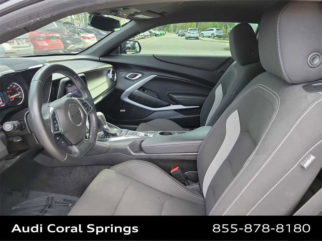 Used 2022 Chevrolet Camaro LT w/ Technology Package image 19