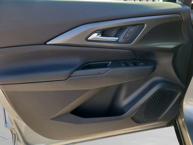 New 2026 Chevrolet Equinox EV LT image 19