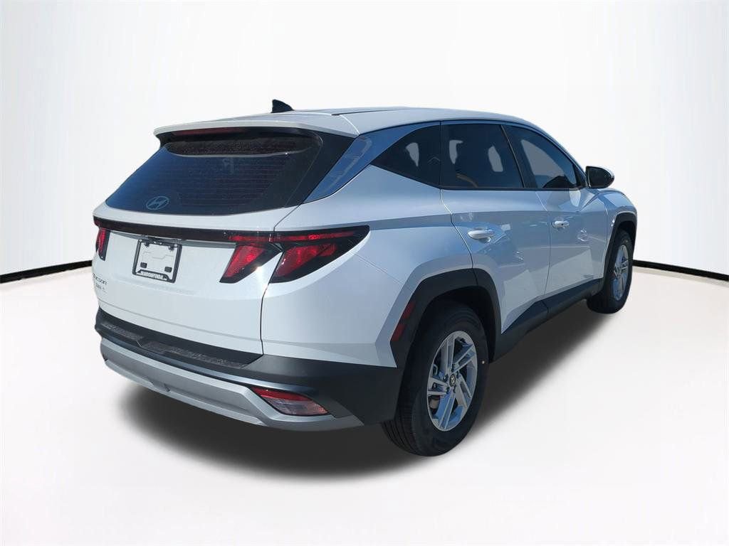 New 2026 Hyundai Tucson SE image 5