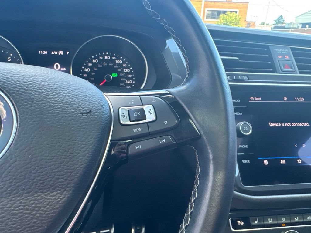 Used 2021 Volkswagen Tiguan SE R-Line AWD/4WD image 19