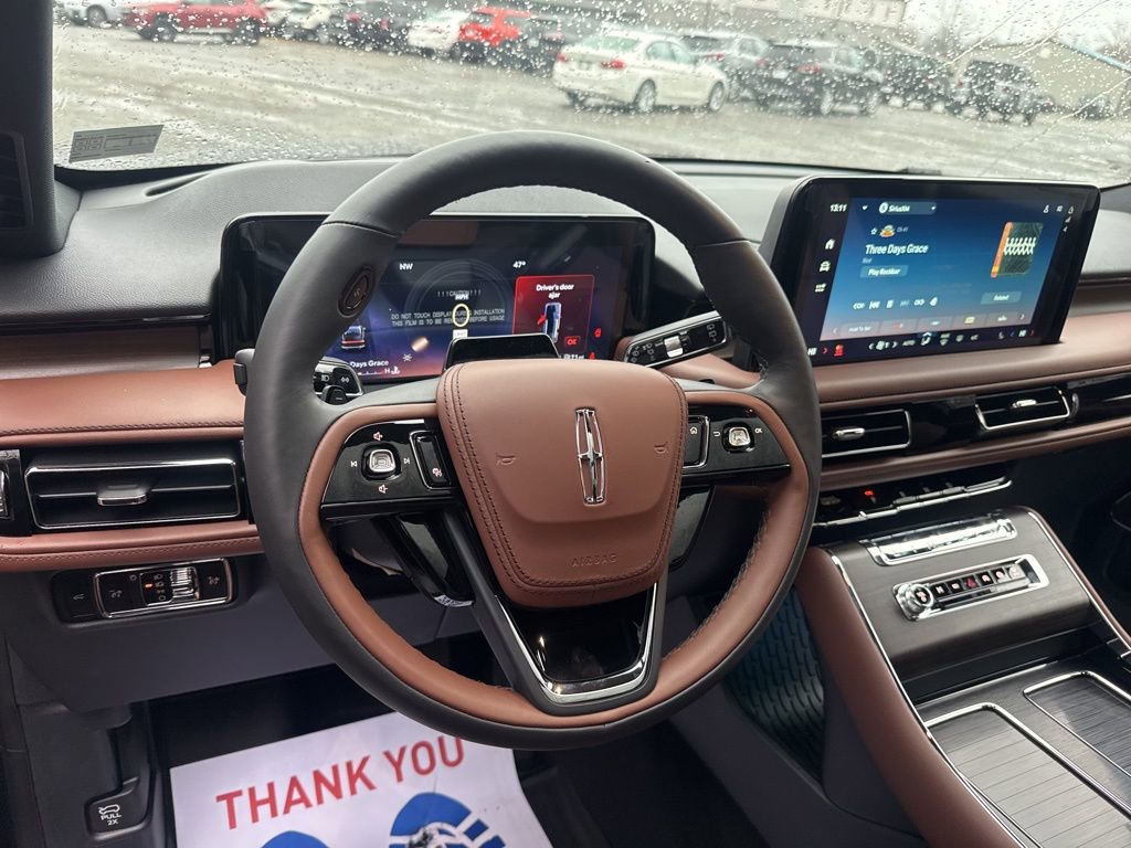 New 2026 Lincoln Aviator Reserve w/ Jet Appearance Package image 16