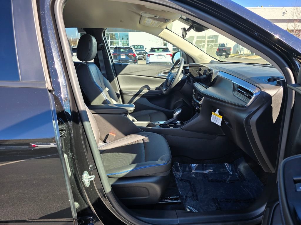 Certified 2025 Buick Encore GX Sport Touring w/ Comfort Package image 35