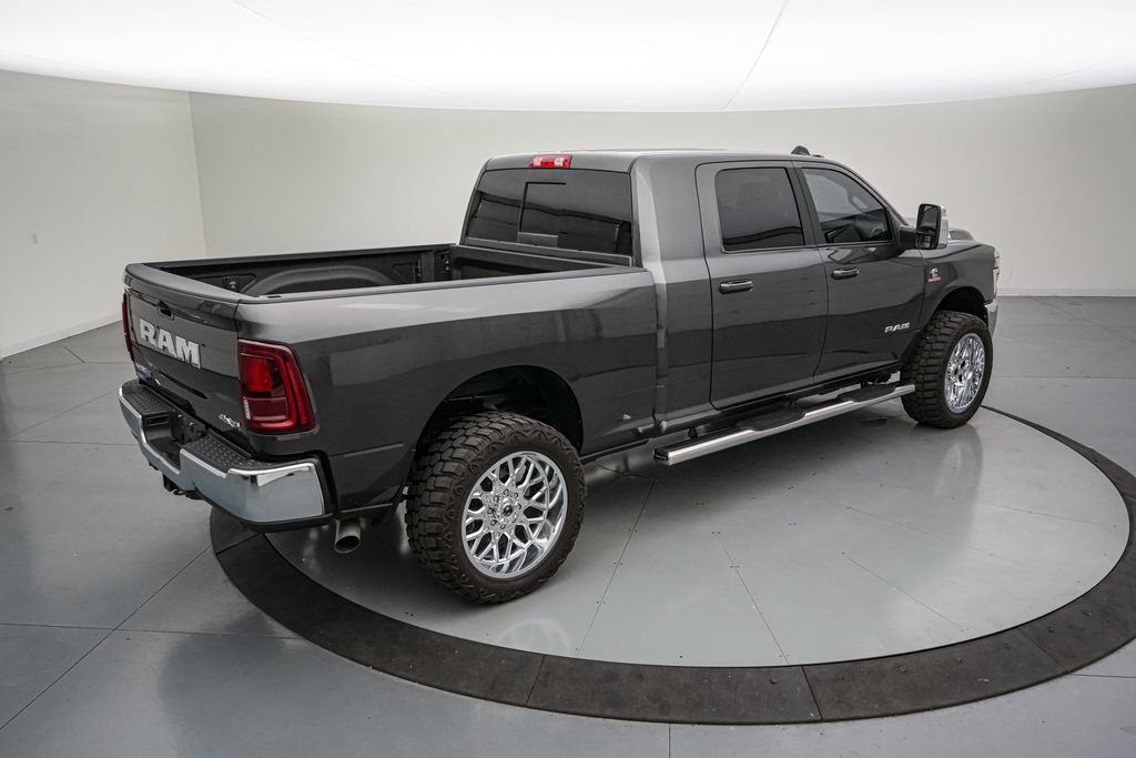 Used 2025 RAM 2500 Laramie AWD/4WD image 4