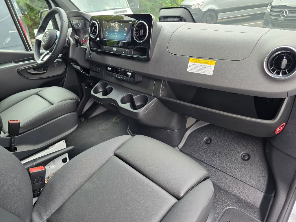 New 2025 Mercedes-Benz Sprinter 2500 image 19