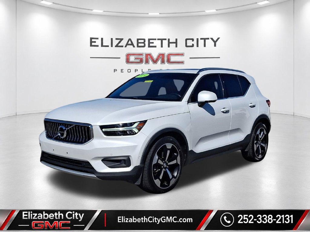 Used 2019 Volvo XC40 T4 Inscription