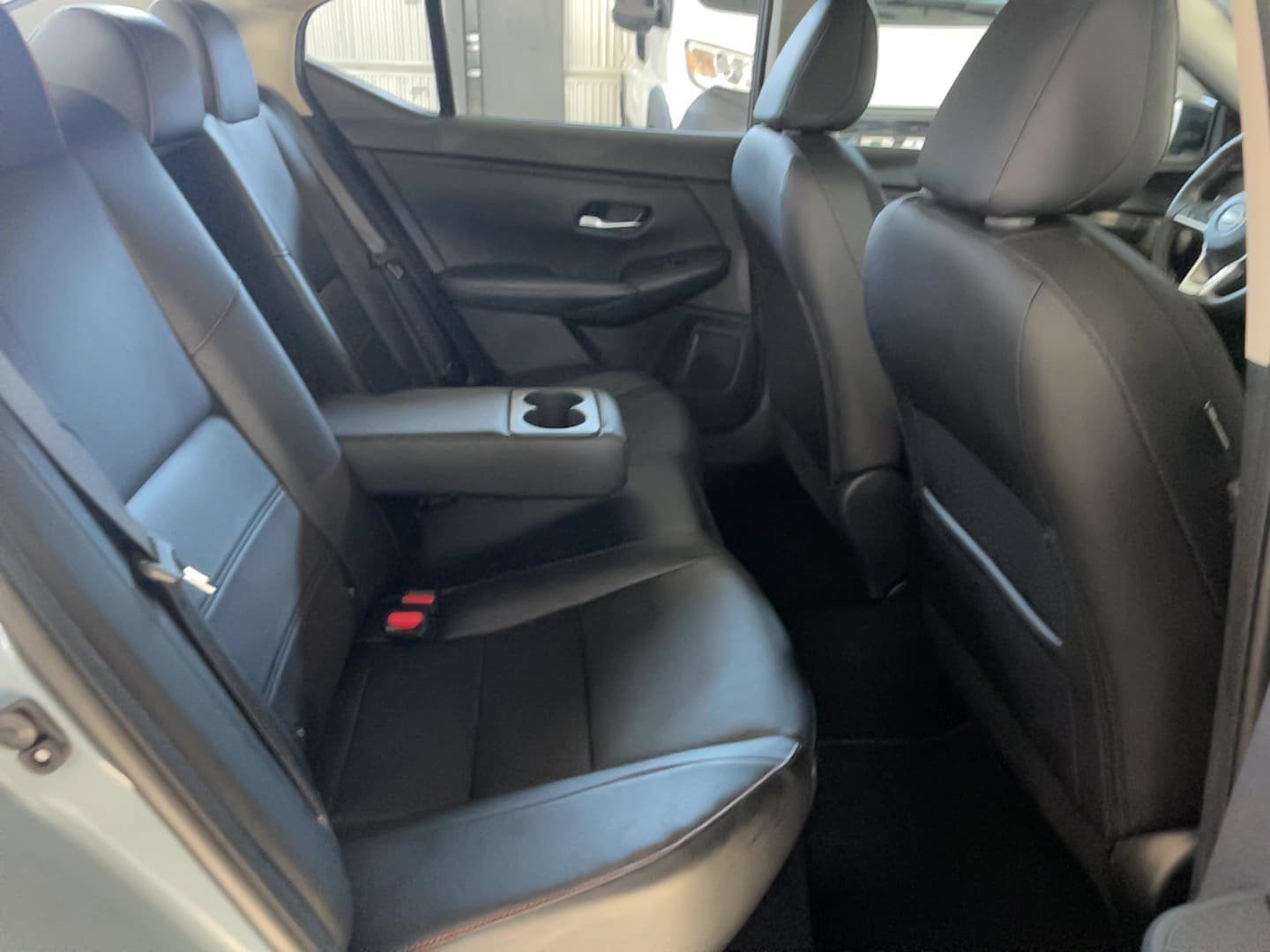 Used 2025 Nissan Sentra SR w/ SR Premium Package FWD image 18