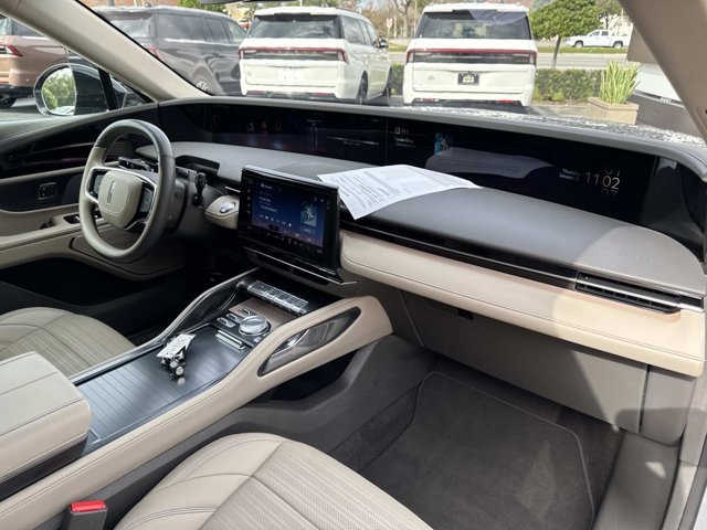 Certified 2024 Lincoln Nautilus Reserve image 22