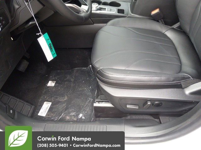 New 2025 Ford Escape SE w/ PHEV Premium Package image 14