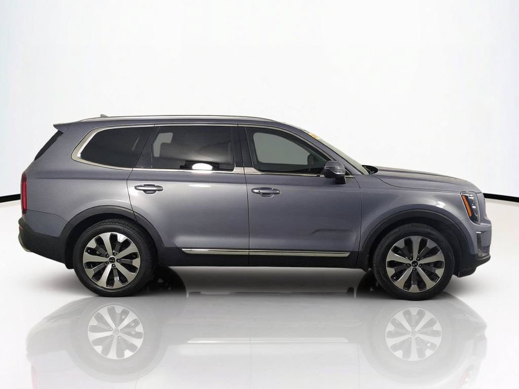 Used 2021 Kia Telluride EX w/ EX Premium Package FWD image 4