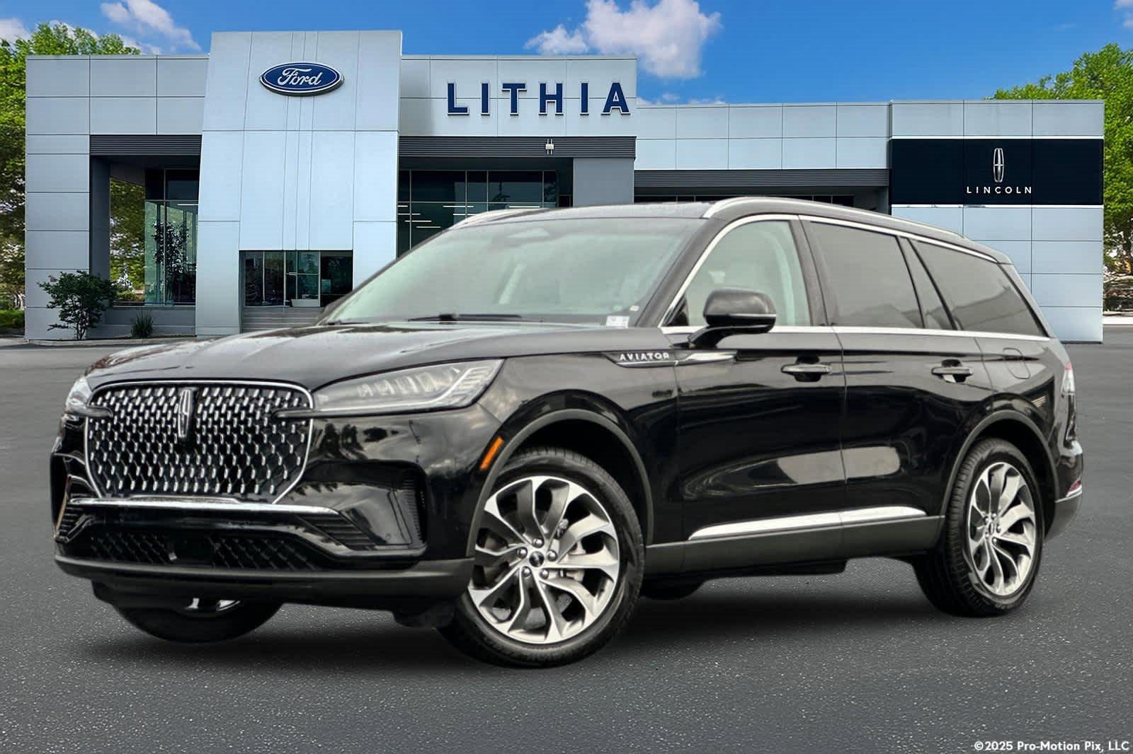 Used 2025 Lincoln Aviator Reserve image 1