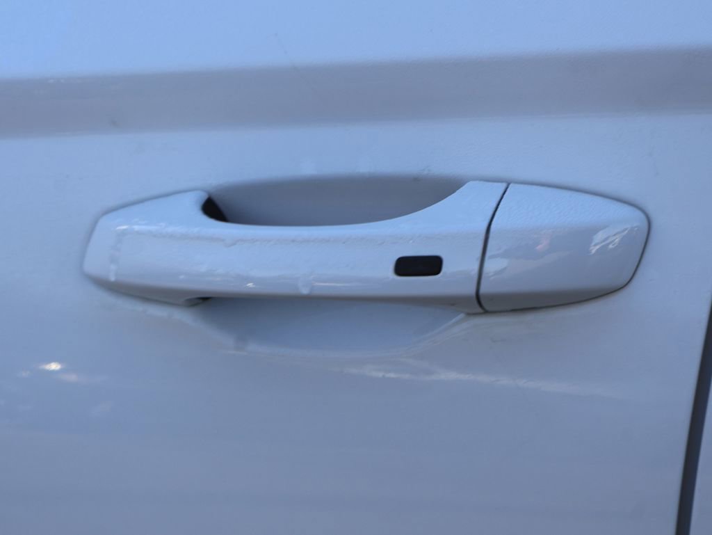 New 2026 Volkswagen Taos SEL image 23