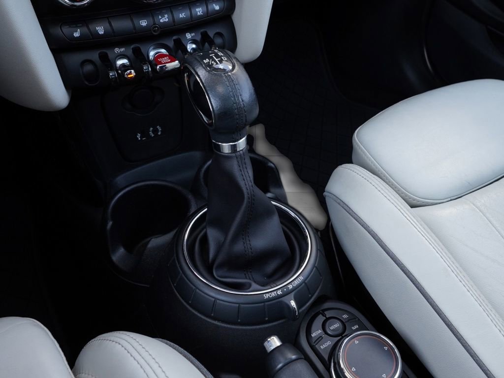 Used 2015 MINI Cooper S image 16