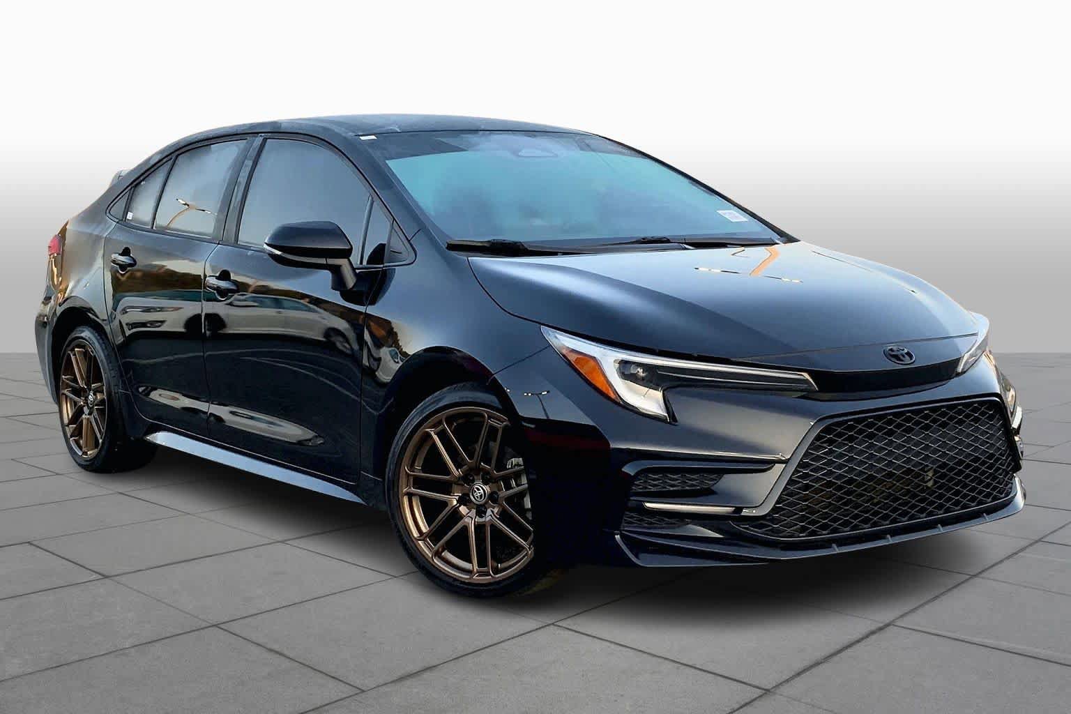 Used 2024 Toyota Corolla Sedan w/ SE Convenience Package FWD image 3