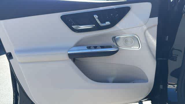 Certified 2026 Mercedes-Benz GLC 300 4MATIC image 5