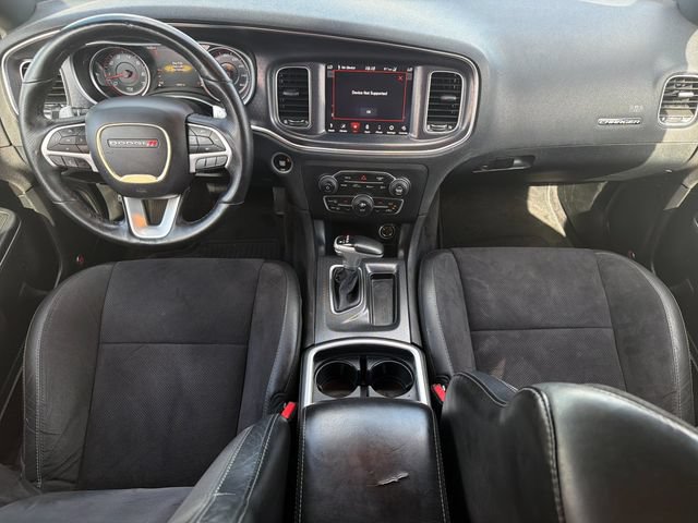 Used 2018 Dodge Charger R/T w/ Plus Group RWD image 9
