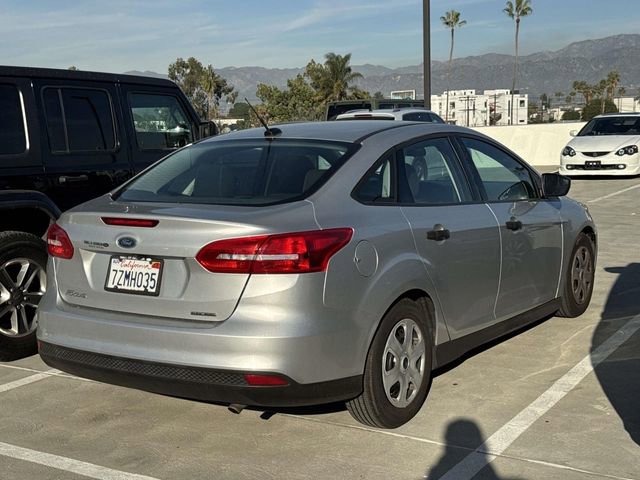Used 2015 Ford Focus S image 10