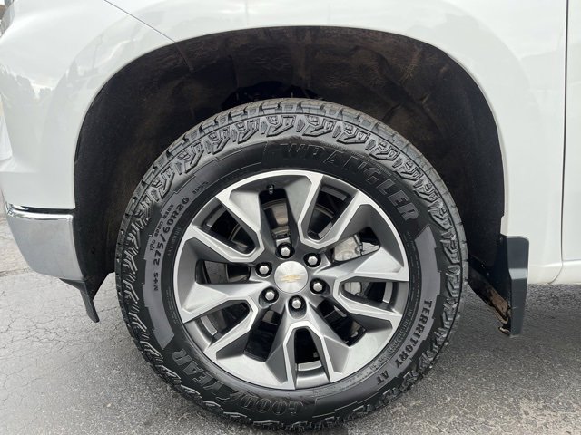 Used 2022 Chevrolet Silverado 1500 LT image 9