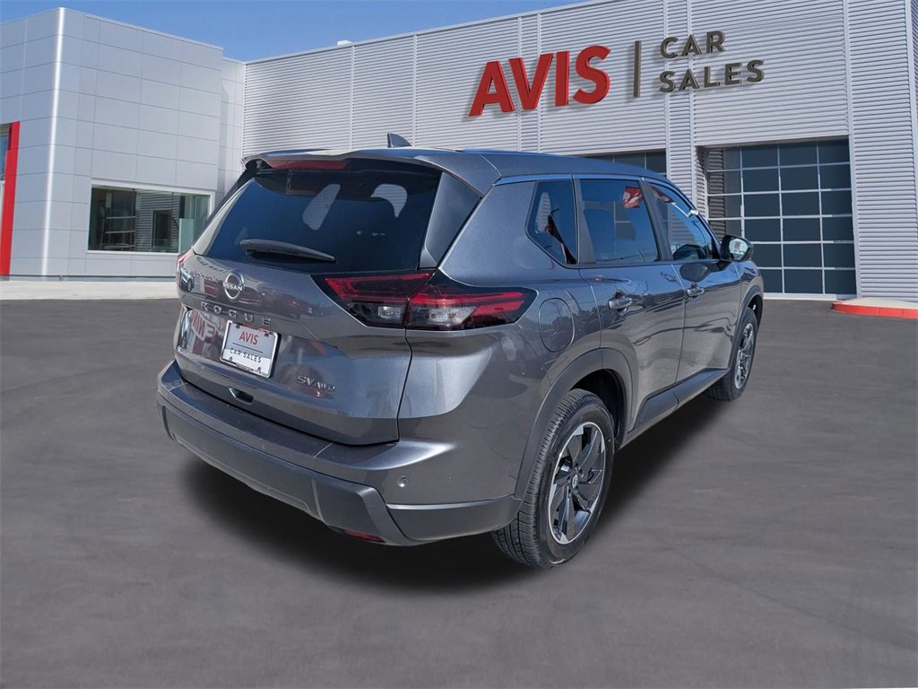 Used 2024 Nissan Rogue SV image 6
