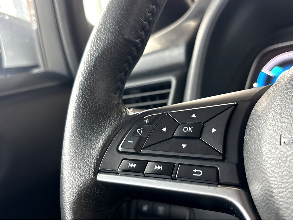 Used 2021 Nissan Leaf SV w/ SV Technology Package image 14