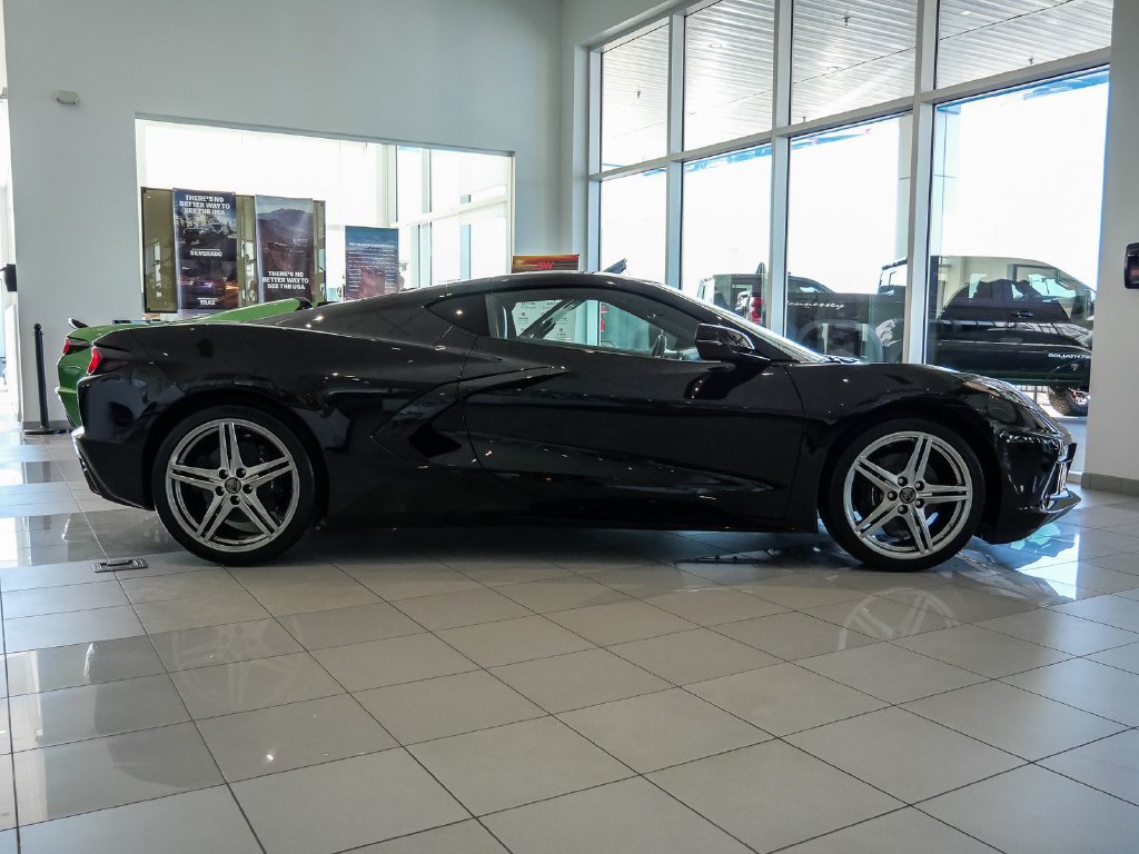 New 2027 Chevrolet Corvette Stingray Coupe w/ 2LT RWD image 11
