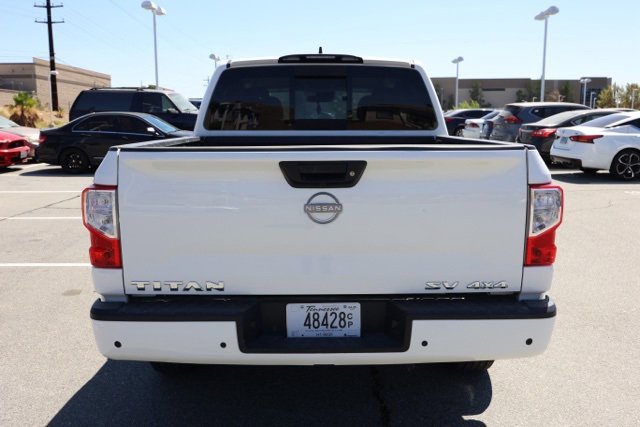 Used 2023 Nissan Titan SV image 5