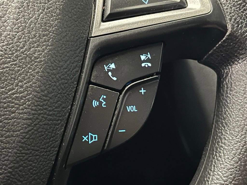 Used 2020 Ford Fusion SE FWD image 25