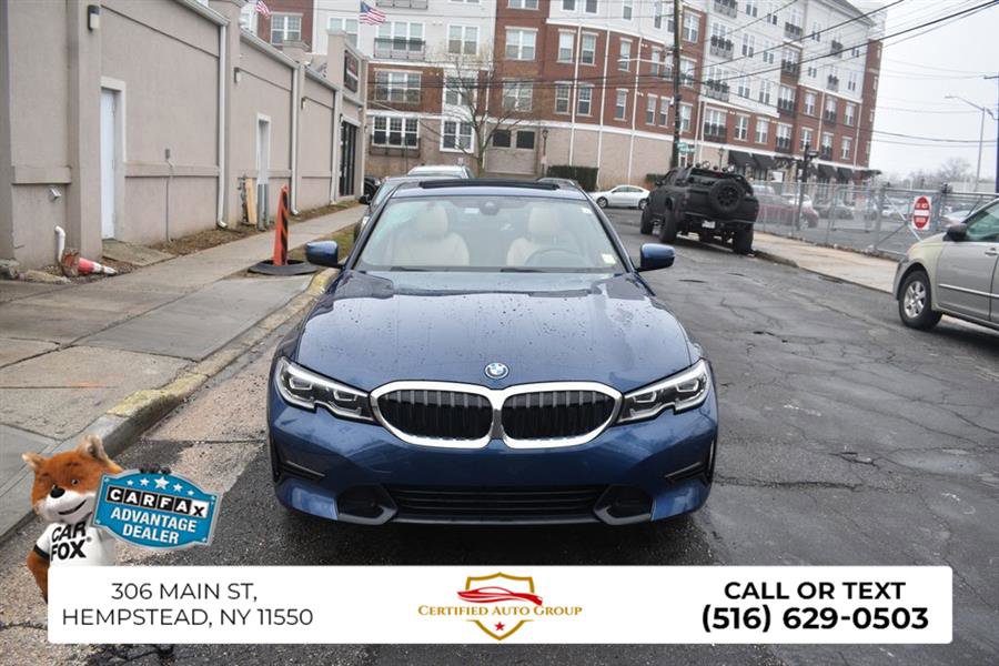 Used 2022 BMW 330e w/ Premium Package image 3