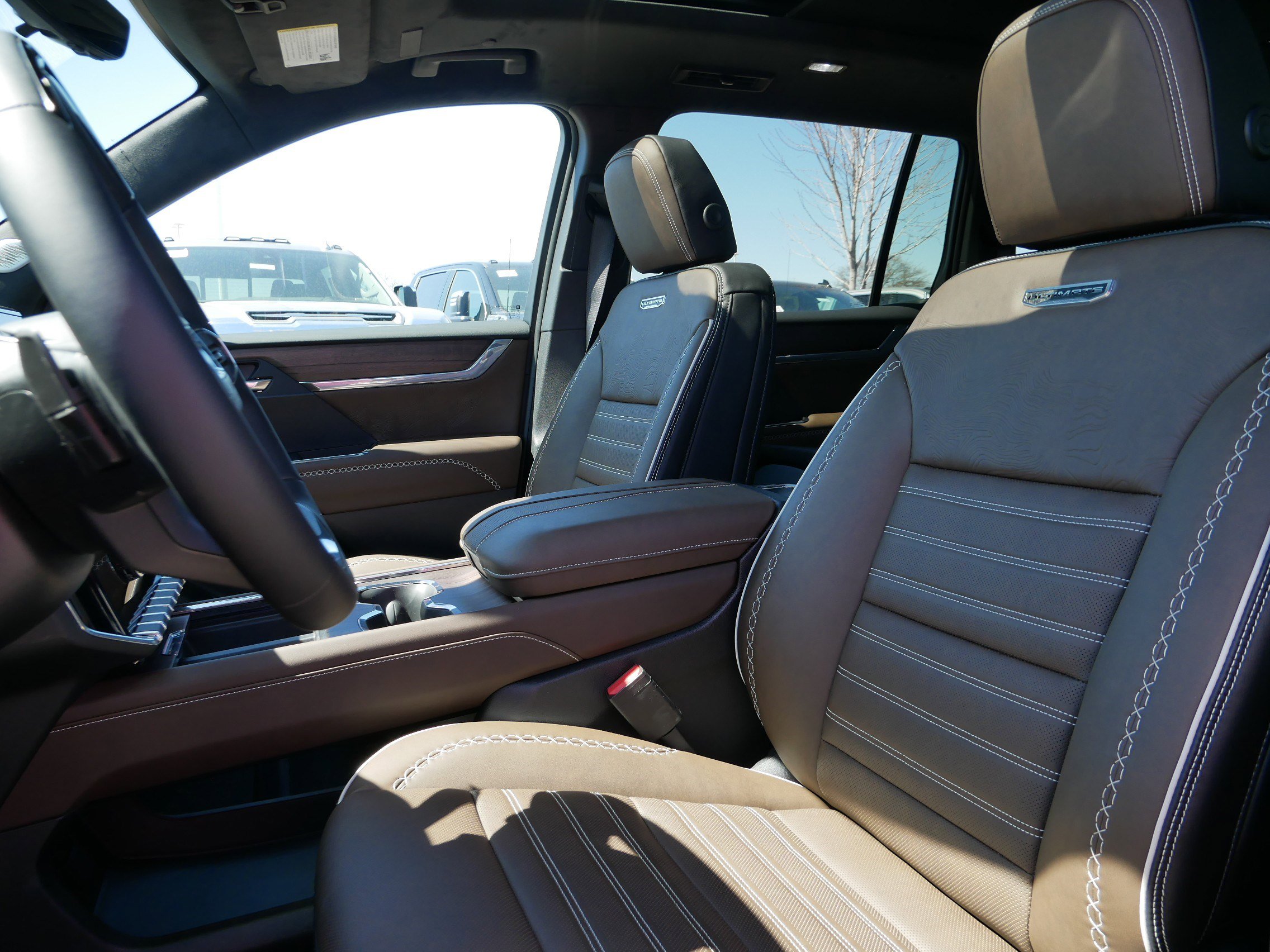 New 2026 GMC Acadia Denali Ultimate w/ LPO, Floor Liner Package image 7