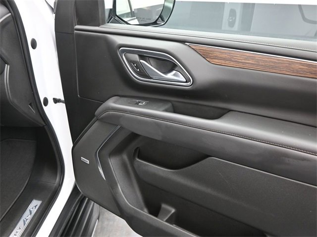 Used 2023 Chevrolet Tahoe High Country image 11