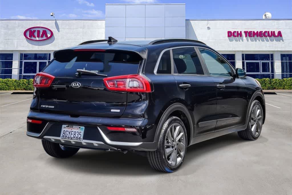 Certified 2017 Kia Niro FWD image 4
