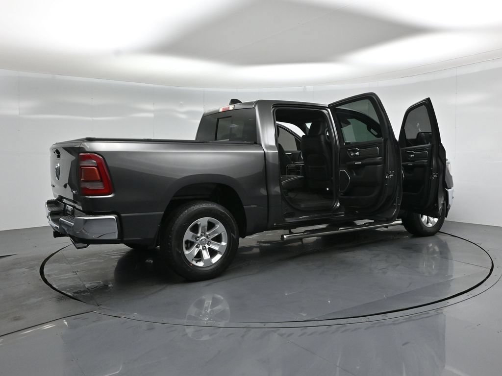 Used 2023 RAM 1500 Laramie AWD/4WD image 5