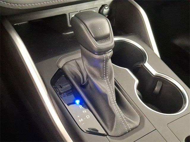 Used 2023 Toyota Highlander L image 17