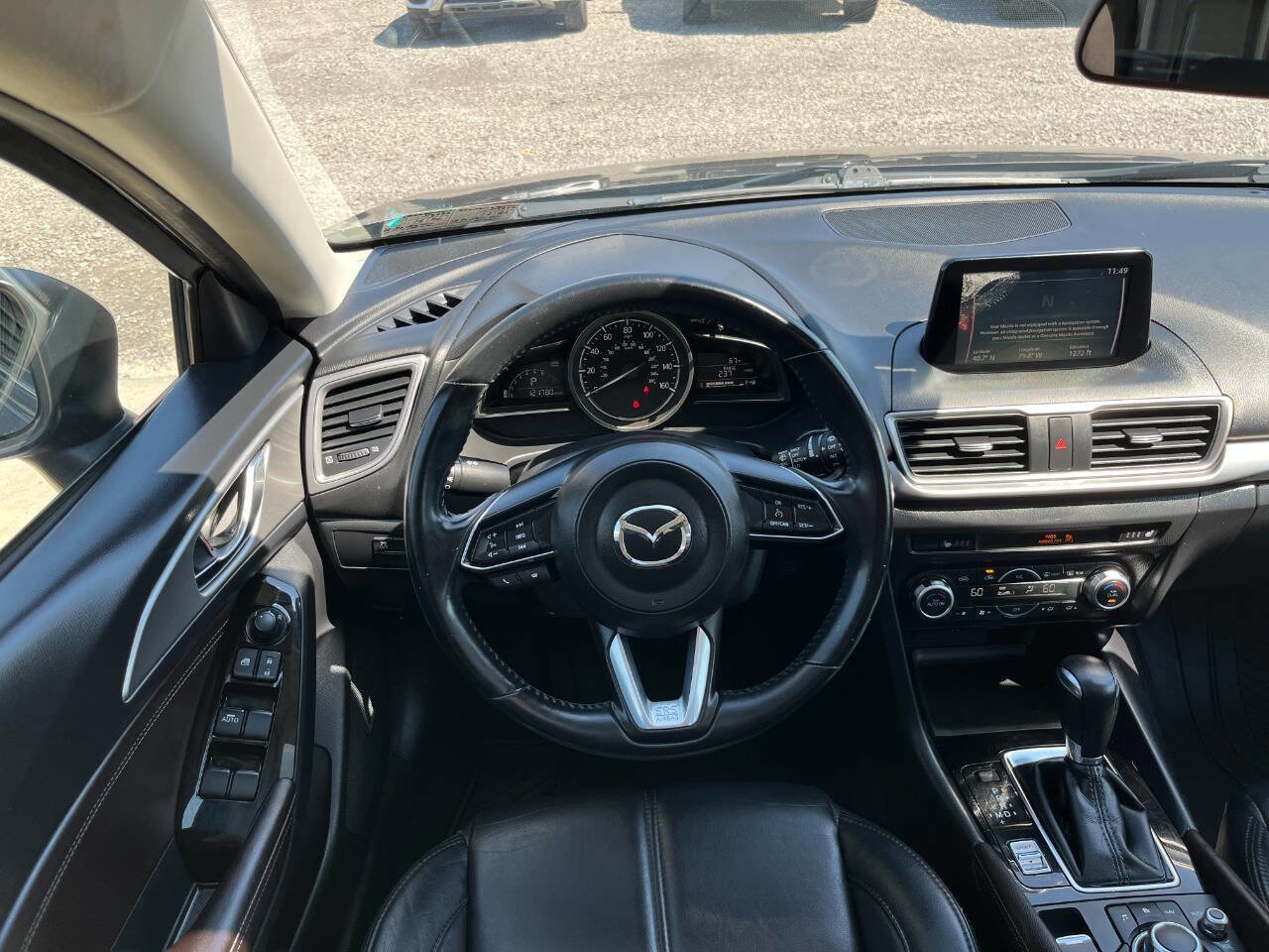Used 2018 MAZDA MAZDA3 Touring FWD image 26