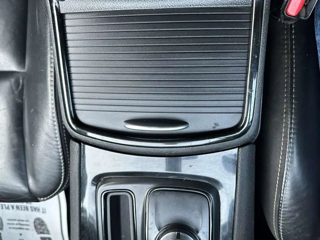 Used 2019 Chrysler 300 S image 24