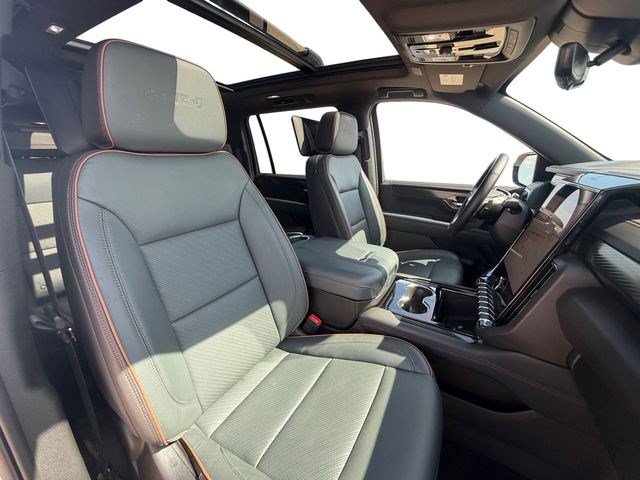 Used 2026 GMC Yukon XL AT4 w/ AT4 Premium Plus Package AWD/4WD image 16