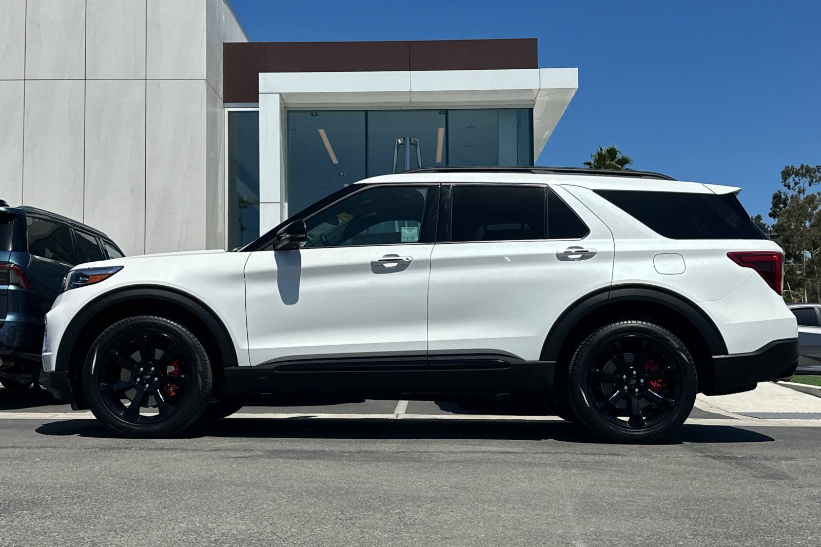 Certified 2023 Ford Explorer ST w/ Equipment Group 401A AWD/4WD image 6