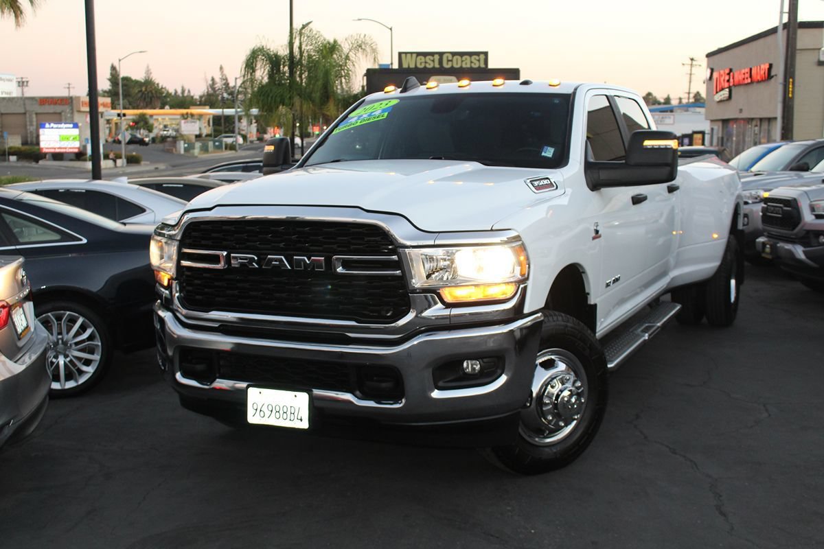 Used 2023 RAM 3500 Big Horn w/ Level 1 Equipment Group AWD/4WD image 43
